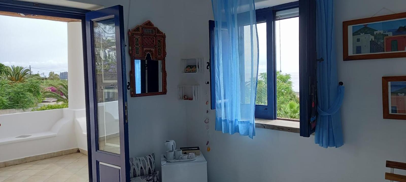 The Lighthouse Room Stromboli Exteriör bild